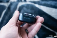 Samsung Galaxy Buds Adopt Clip Open-Ear Design, Xiaomi Follows