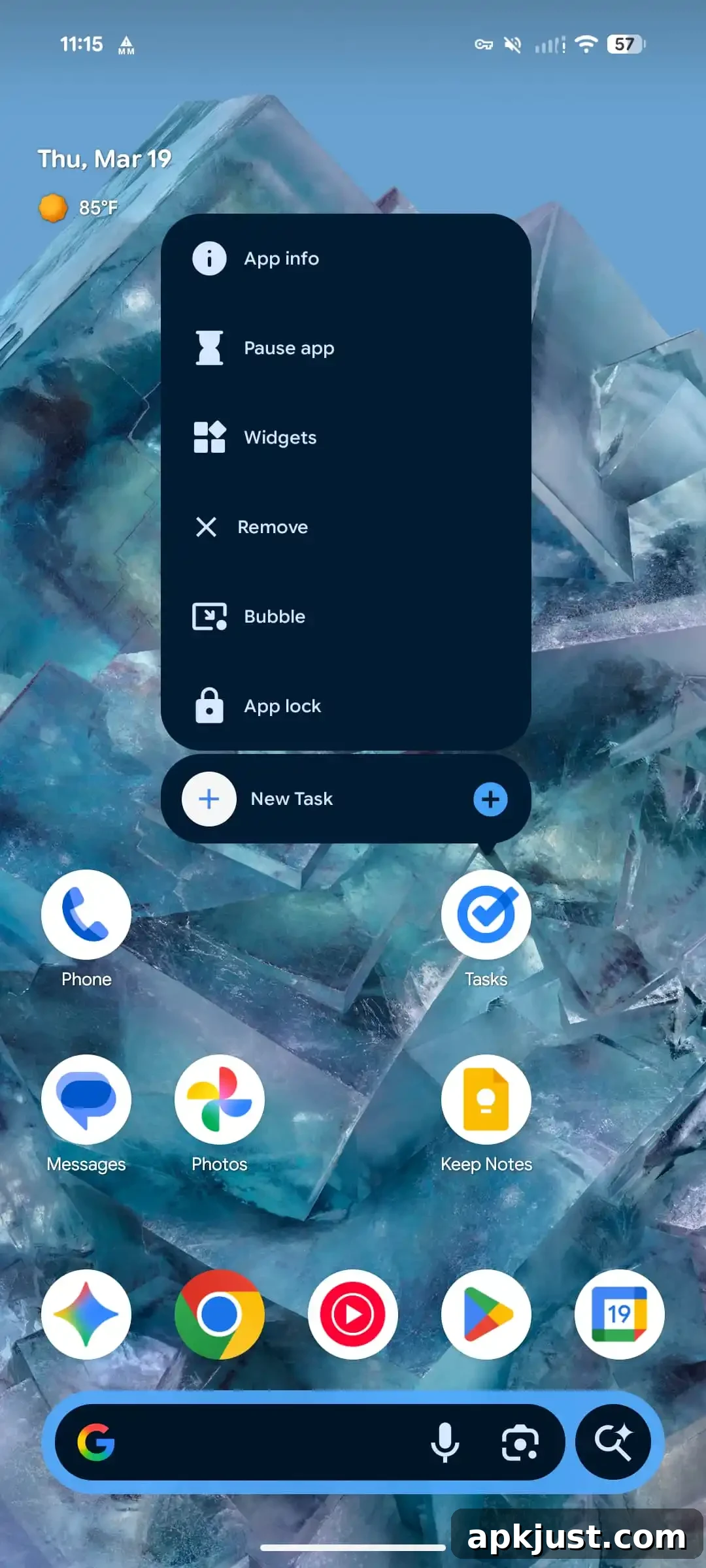 Expanded app shortcuts menu