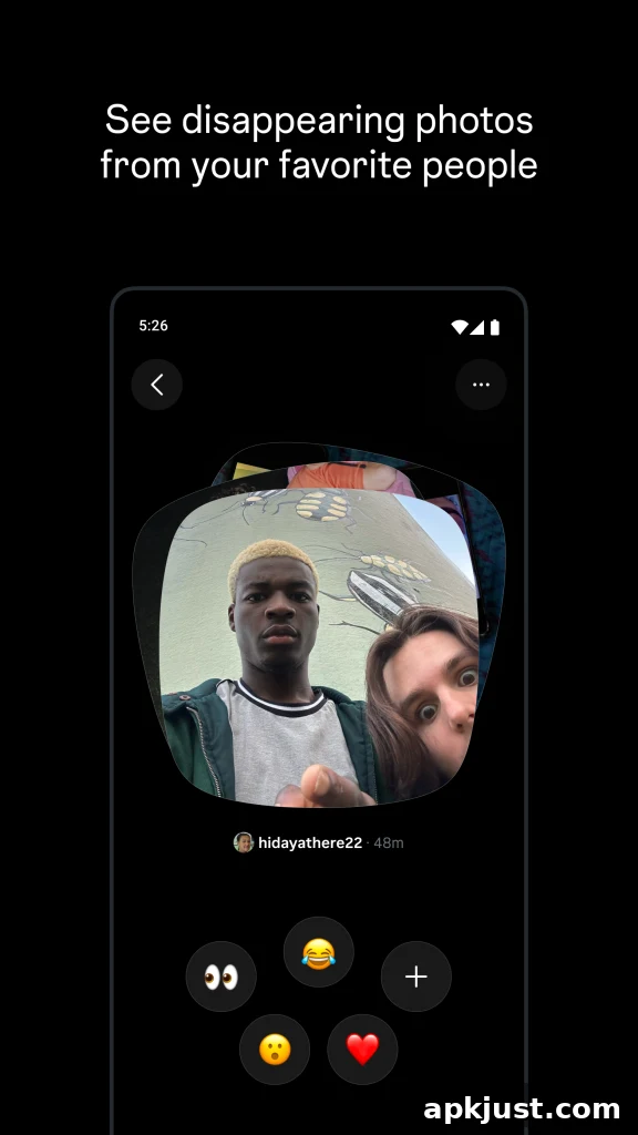 Instants app sending photo