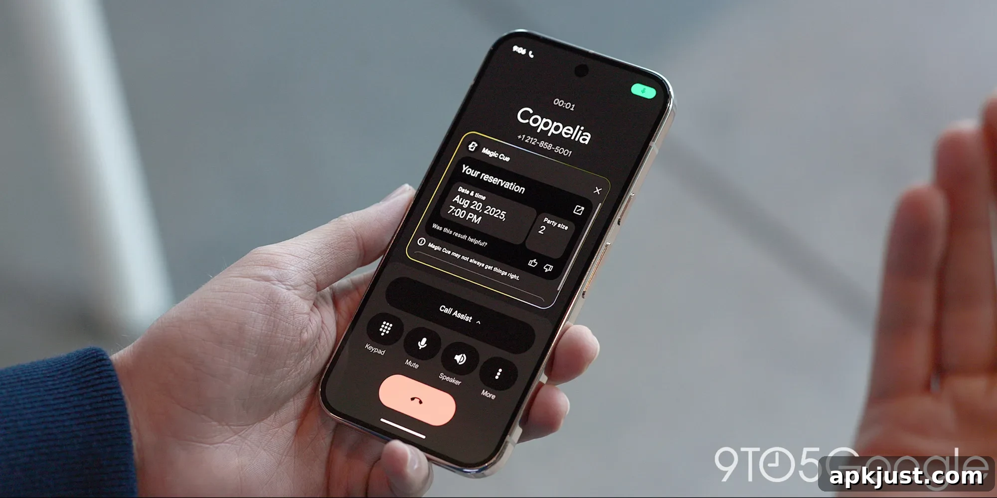 Siri AI vs Google Gemini on Android: Feature Comparison 14 Magic Cue example