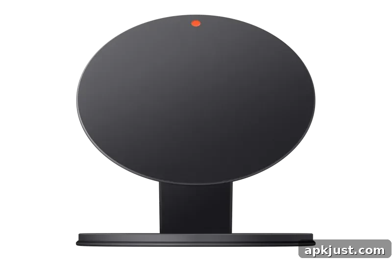 Samsung 360 Stand Magnet attached to a case