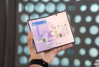 Samsung: Galaxy Z Fold 8 Display Corners May Bend on Purpose